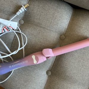 Beachwaver 1 inch rotating curling iron never used